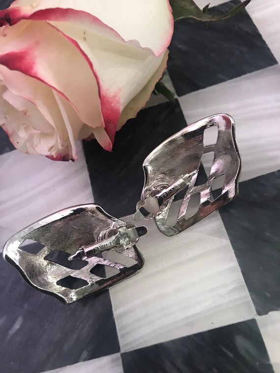 Trifari Silvertone Modernist Open Work Winged big… - image 5