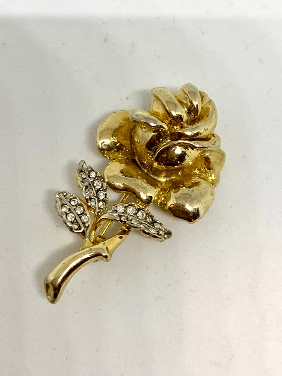 Hollywood Regency Golden Rose Rhinestone Brooch , Unisex Lapel Pin, Trending alternative corsage, Boutonnière