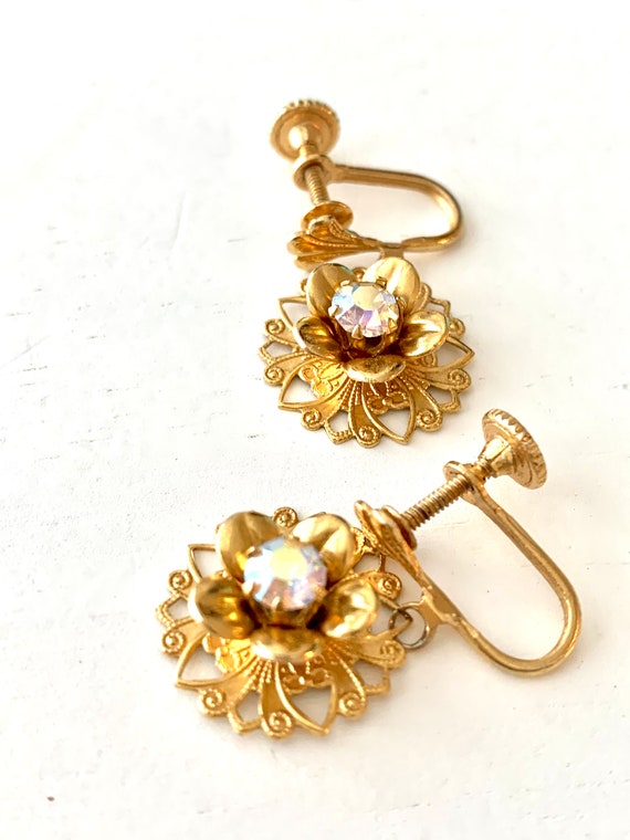 Vintage Floral Dangle Earrings,  AB Crystals with Ornate Filigree Goldtone 3D Openwork, 1940s screw backs