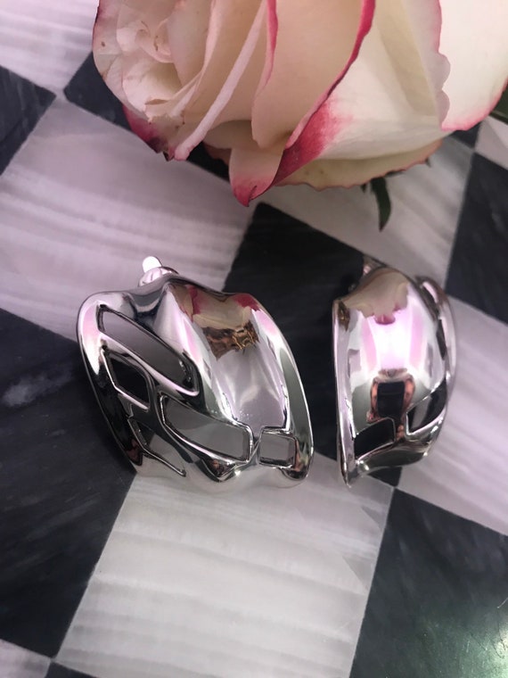 Trifari Silvertone Modernist Open Work Winged big… - image 3