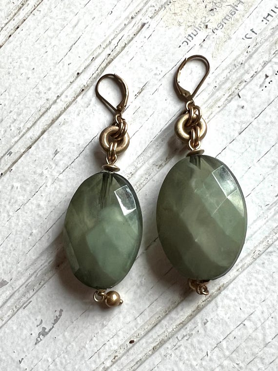 90s Glam  Statement Dangle Earrings - Smoky Forest Green Faceted Acrylic Oval Drops, Matte Gold Tone Leverback Links, Boutique Vintage