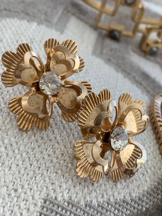 Antique Art Deco Golden Flower Screw Earrings wit… - image 2