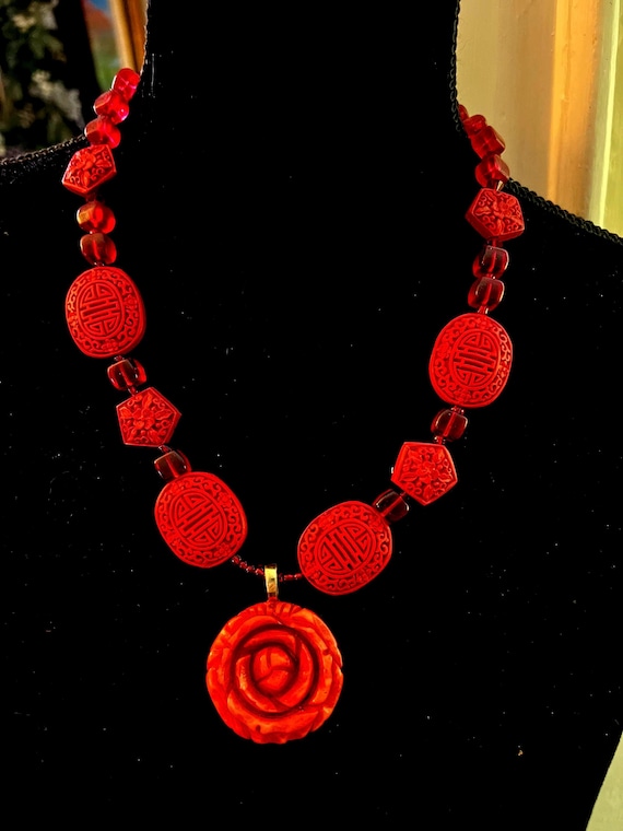 Chunky Red Chinese Cinnabar Beaded Flower Statement Necklace 80s Vintage Bold Estate Jewelry