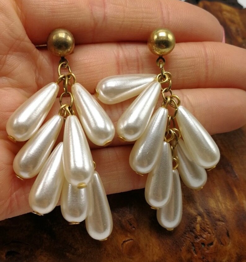 Vintage Pearl Teardrop Tassel Dangles Now Trending 90s Glamour Jewelry Statement Earrings