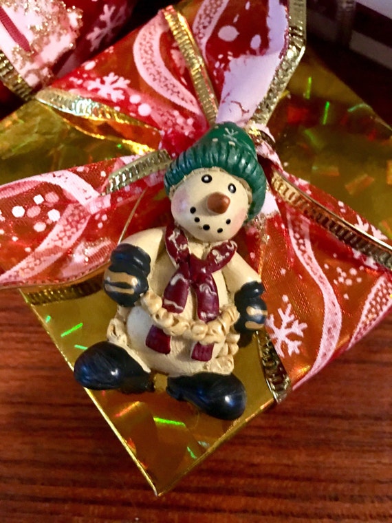 Festive Vintage Christmas merry snowman holiday pin comes giftboxed & ribboned