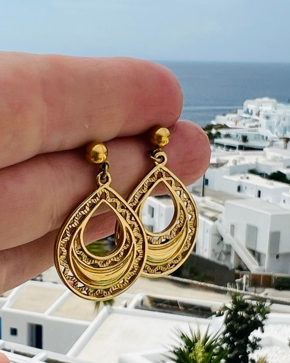 Mid Century Gothic Revival Ornate Openwork Golden Teardrop Hoop Statement earrings, Very nice quality, vintage 1970s disco