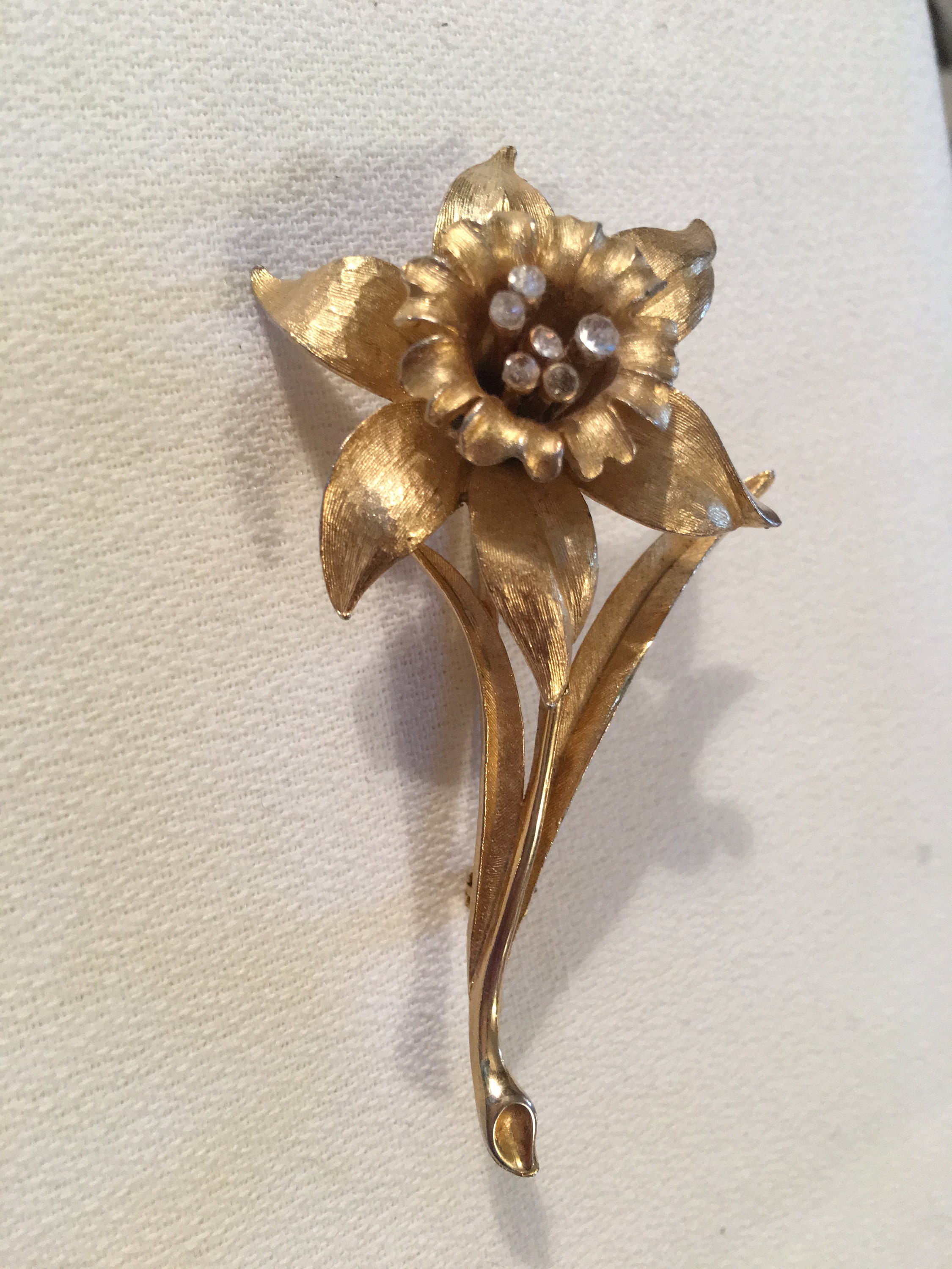 Golden Daffodil Vintage Brooch, Mid Century Floral Unisex Lapel Pin ...