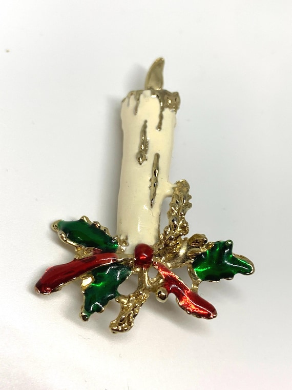 Vanilla Cream Christmas Candle Pin • Elegant Red & Green Holly • Nostalgic Vintage Brooch Lapel Pin • on trend to collect