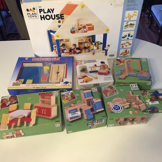 Plan Toys Doll House with 7 boxes of Furniture & Accessories Un-played with New Vintage in Boxes