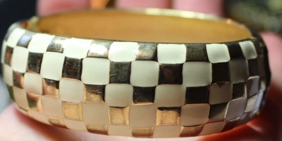 Hip Fast Times Checkered Cream and Gold Enamel Vintage Clamper Bracelet, Awesome 80s Glamour Jewelry