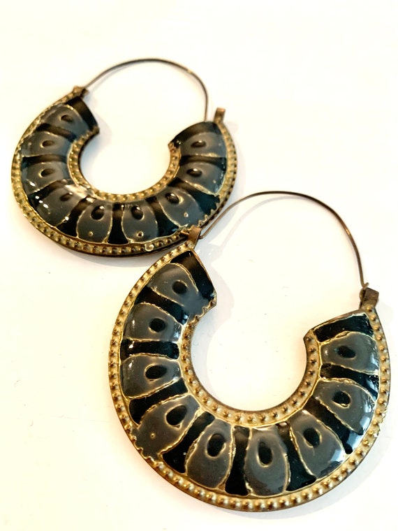 Vintage Boho Enamel Snake Brass Hoops, Big Bold 8… - image 5