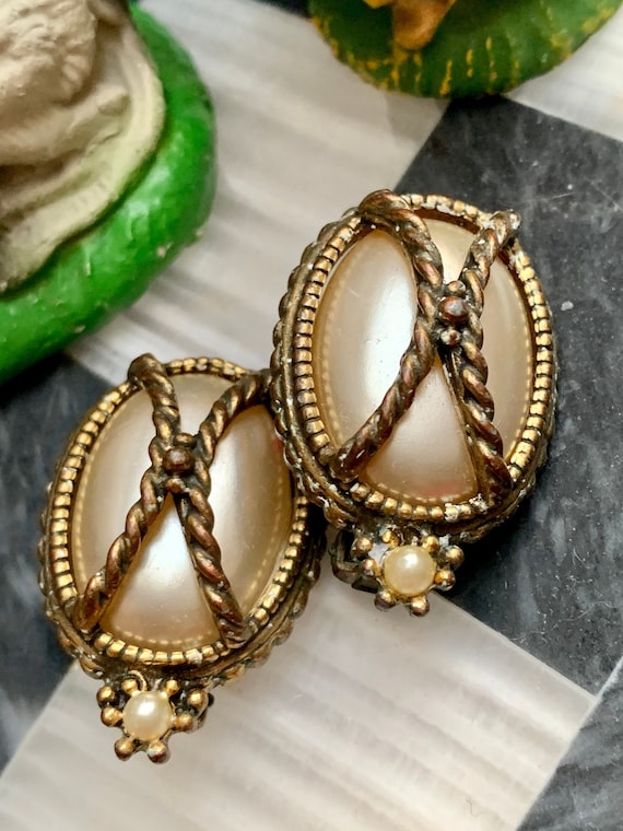 Regal Vintage Gothic Pearl Statement Earrings, Ornate Edwardian Victorian  Chunky Classic Clip ons