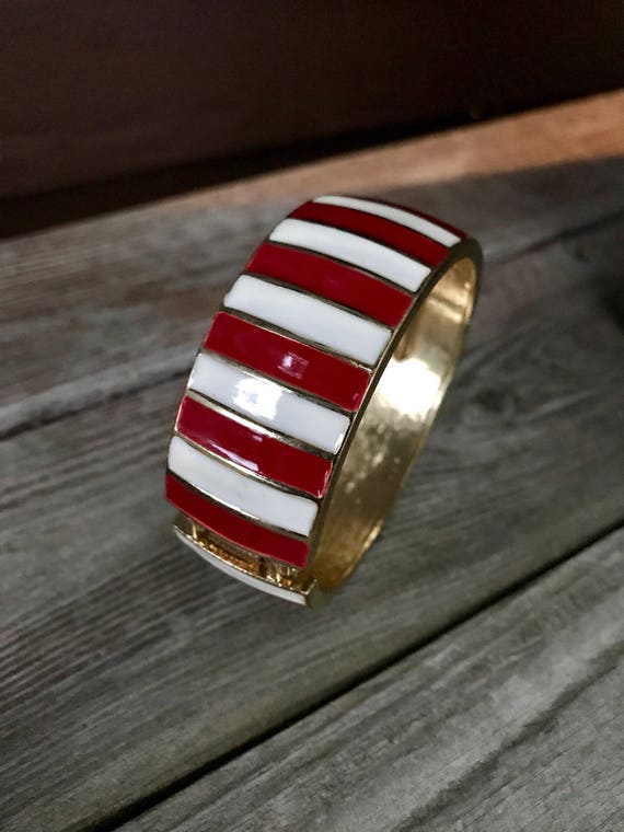 Vintage Maroon & Vanilla Enamel on Goldtone Striped Modernist Clamper bangle Bracelet