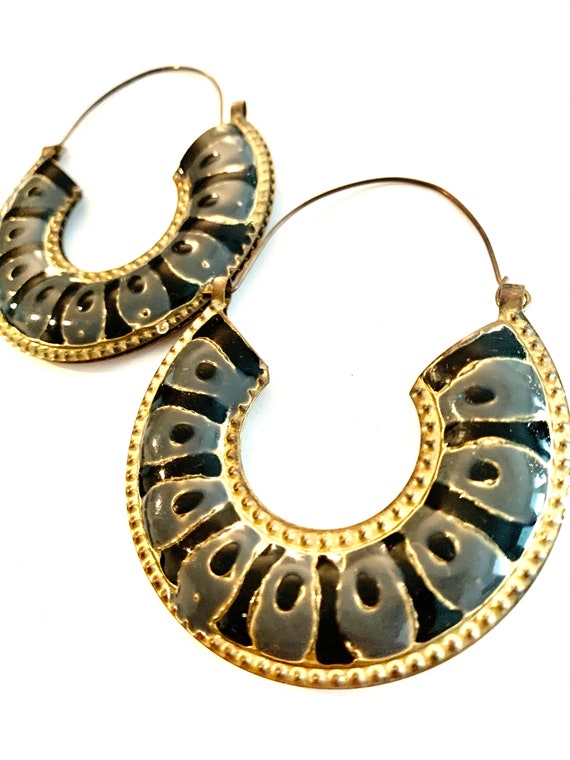 Vintage Boho Enamel Snake Brass Hoops, Big Bold 8… - image 6