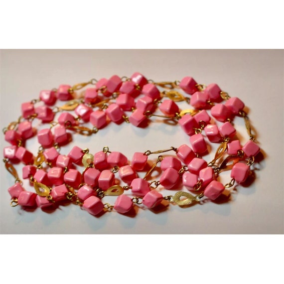 BUBBLEGUM PINK square BEADS connected artfully with teardrop shaped goldtone links funky long strand Vintage Necklace