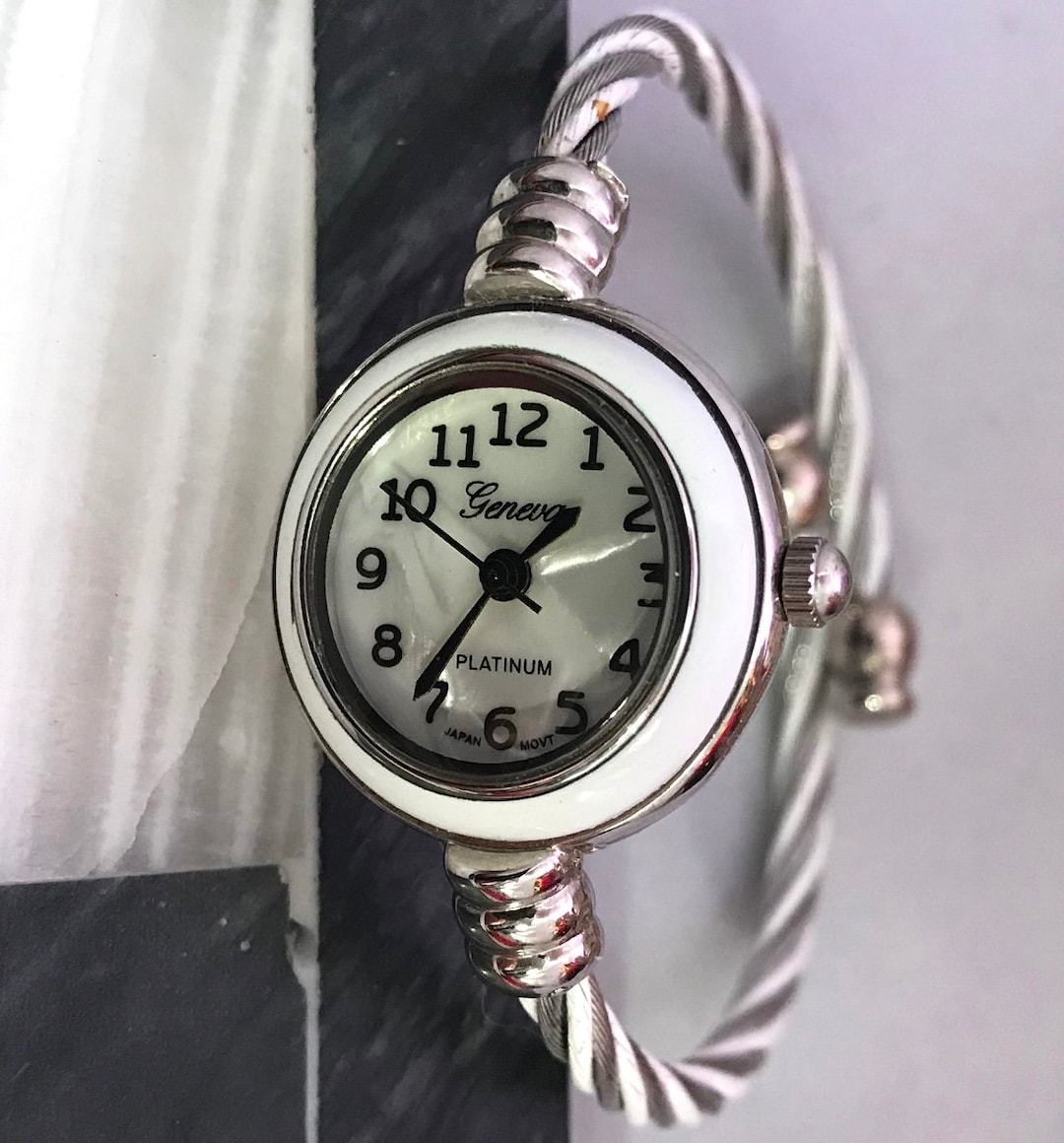 Vintage Geneva Bracelet Watch: White Enamel, Mother of Pearl  display picture 1