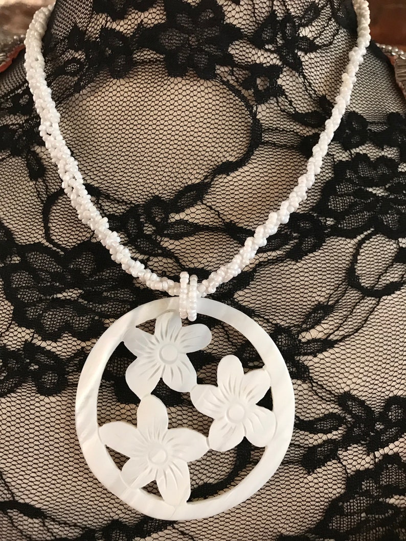 Mother of Pearl carved Open Work Pendant on Sead Bead Choker Necklace Beachy Tropical Poolside Resort Jewelry