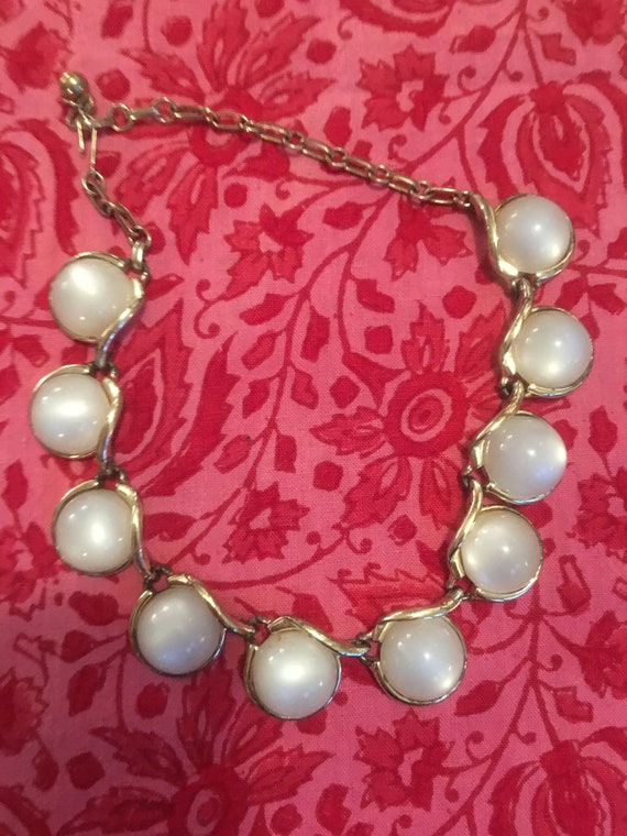 A Glamorous Shimmery White Moonglow Mid Century Thermoset Cabochon Statement Evening Choker Necklace