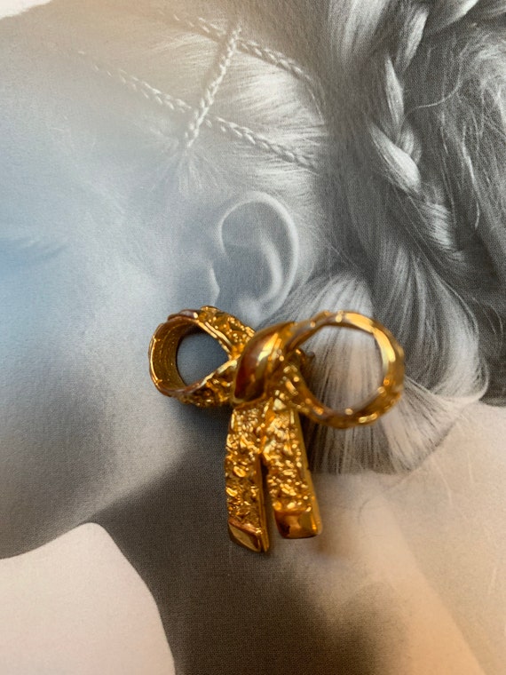 Vintage Golden Nugget Bow Earrings, Sexy 80s 90s Glamour Jewelry Statement Earrings, Vegas Wedding Jewelry!