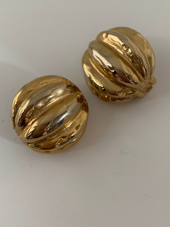 Vintage Modernist Geometric Statement Earrings, Chunky Dome Clip ons, 80s fashion glamour jewelry