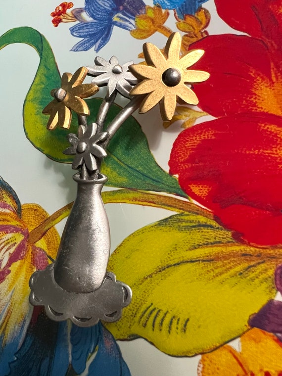 Mid Century Floral Lapel Pin, Pewter Tone Vase wi… - image 4