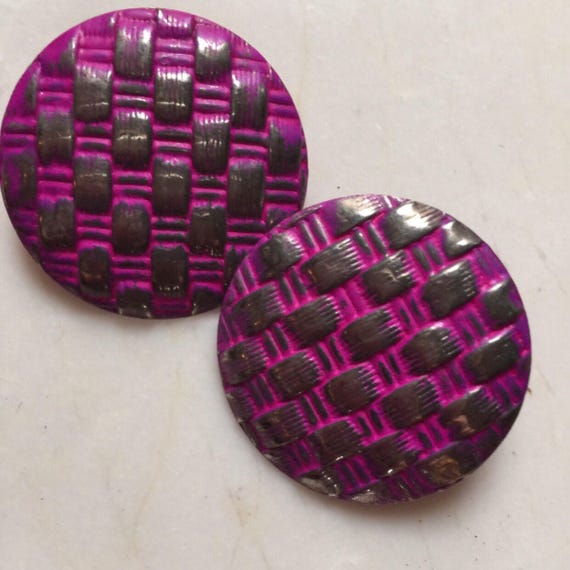 Awesome 80s New Wave Round pressed Metal Post Earrings, Pretty in Pink Hot Pink Bling