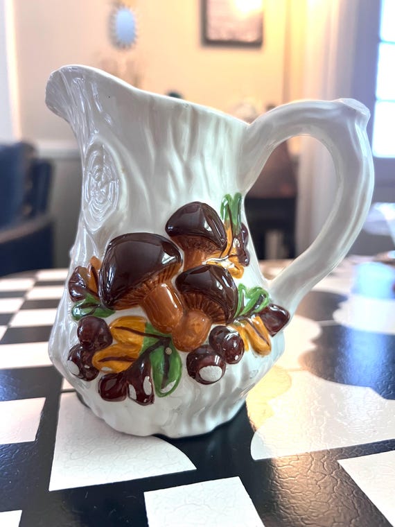 Vintage Arnels Mushroom Pitcher, 12 ounce Cereal Milk or Gravy, Mid Century Cozy Home Cottage Core Cabin Decor