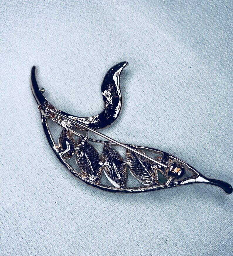Stunning Rhinestone Flower Leaf Julianna Style Brooch