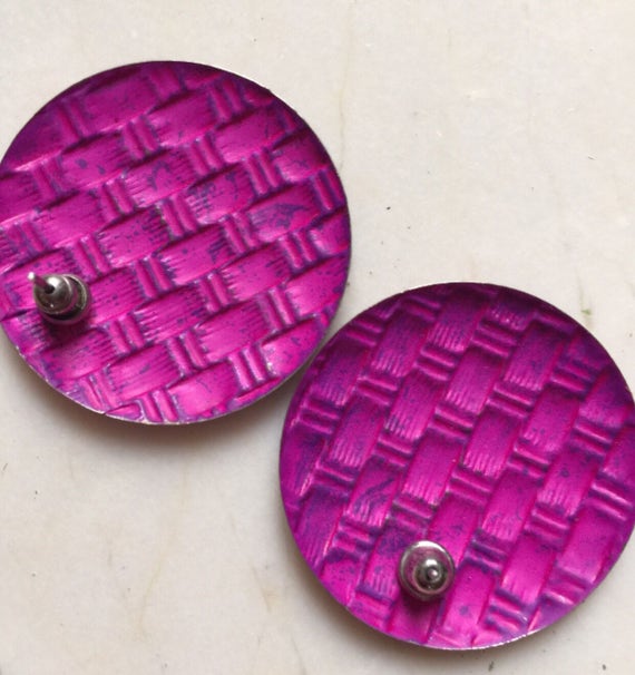 Awesome 80s New Wave Round pressed Metal Post Ear… - image 4