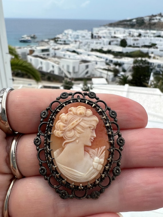 Vintage Carved Shell Cameo Brooch Pendant, Floral… - image 6