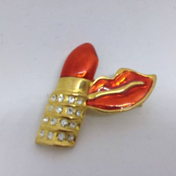 80s Vintage Red Lips Pin with Lipstick in Red Enamel w/ Rhinestones & Goldtone, Cute Collectible Pin perfect for material girl jeans Jacket