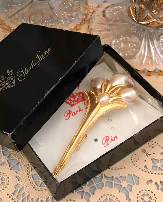 Art Deco Lapel Pin by Park Lane, Fluted Faux Pearl Golden Bouquet Vintage Brooch still in Original Box and packaging, Collectible