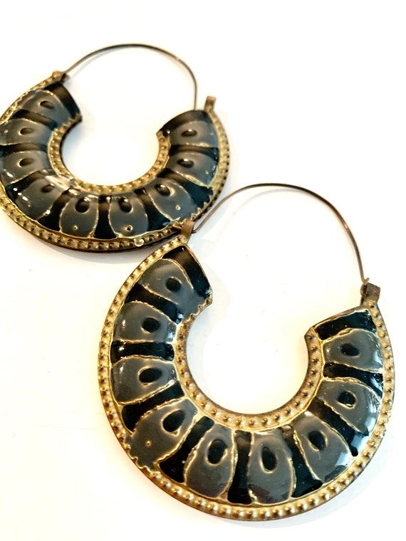 Vintage Boho Enamel Snake Brass Hoops, Big Bold 8… - image 10