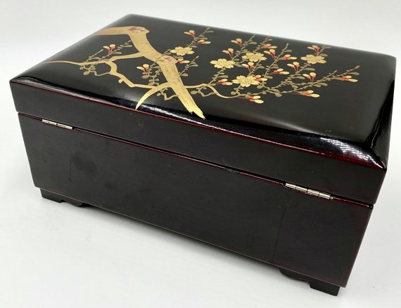 Vintage Asian Lacquerware Musical Jewelry Box | Black
