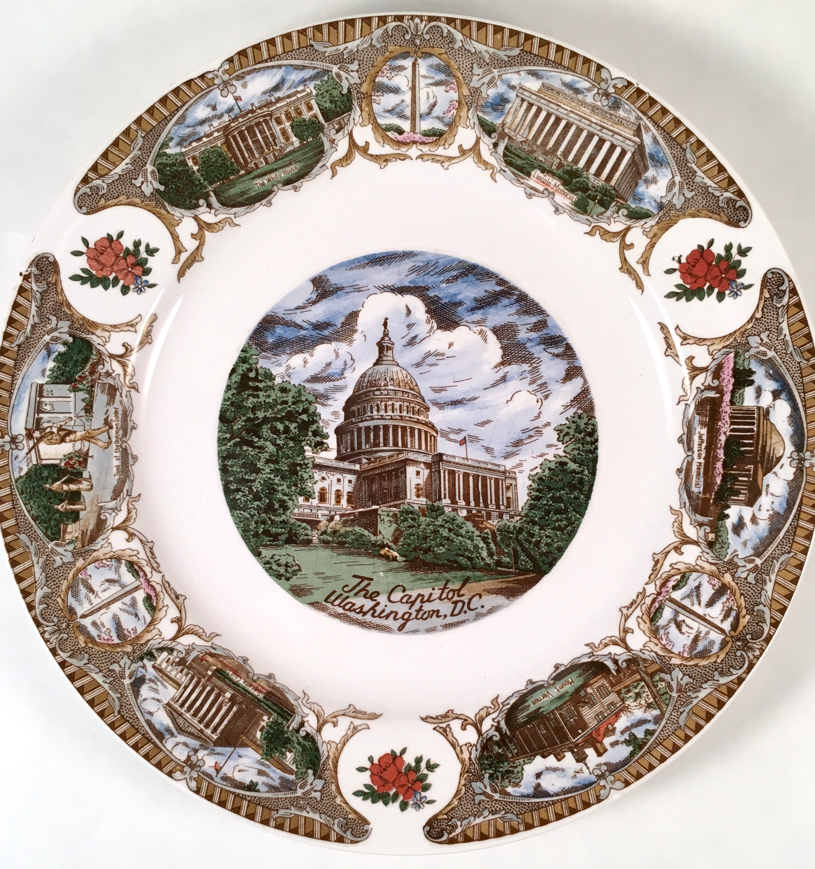 Assiette Souvenir en porcelaine | Washington DC | Le Capitole | Washington Monument | Lincoln Memorial | Jefferson Memorial