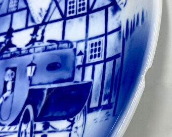 Desiree Denmark Old Copenhagen Blue Collectible Plate | Blue and