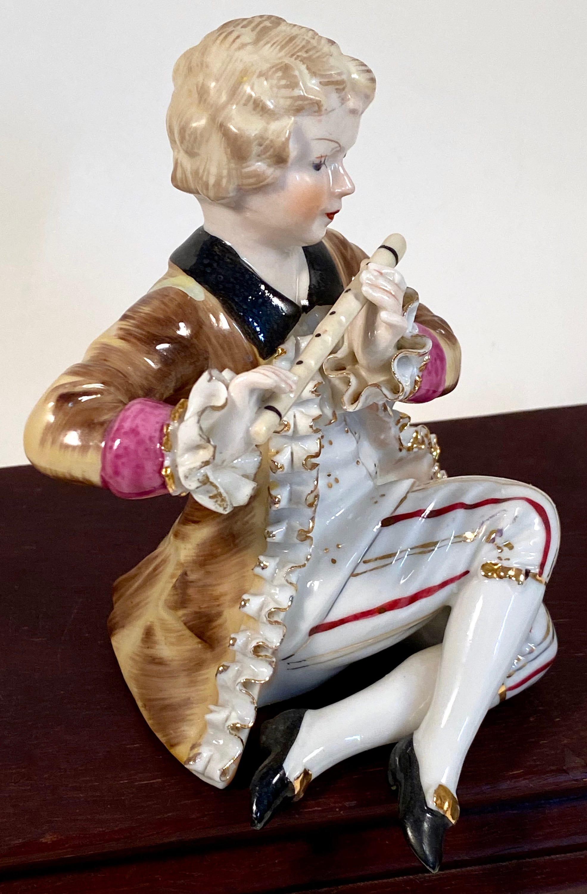 当季大流行 | Figurines Girl and Boy Porcelain Vintage Boy Flute Playing アンティーク雑貨