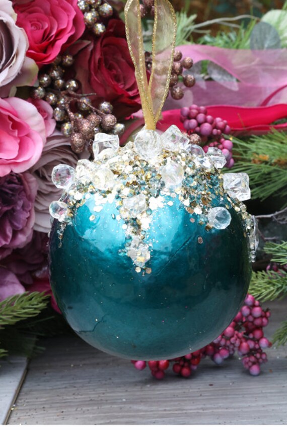 Balsam Hill - 2023 Holiday 2 - 30 Silver & Gold Christmas Bouquet