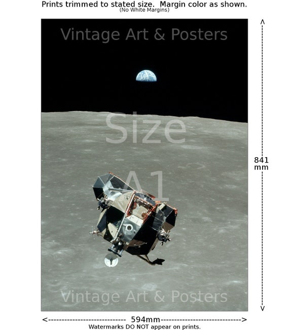 NASA APOLLO 11 LUNAR MODULE EAGLE IN ORBIT 8x10 PHOTO NASA APOLLO 11 LUNAR MODULE EAGLE IN ORBIT 8x10 PHOTO