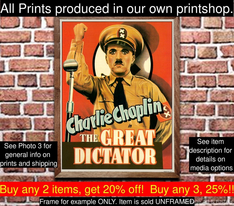 Op de afbeelding: Een vintage filmposter voor de film "De Grote Diktator" met Charlie Chaplin. De poster heeft een rood-wit-zwart kleurenschema met een close-up van Chaplin in militair uniform, zijn vuist in de lucht stekend. De tekst op de poster luidt "Charlie Chaplin in De Grote Diktator".