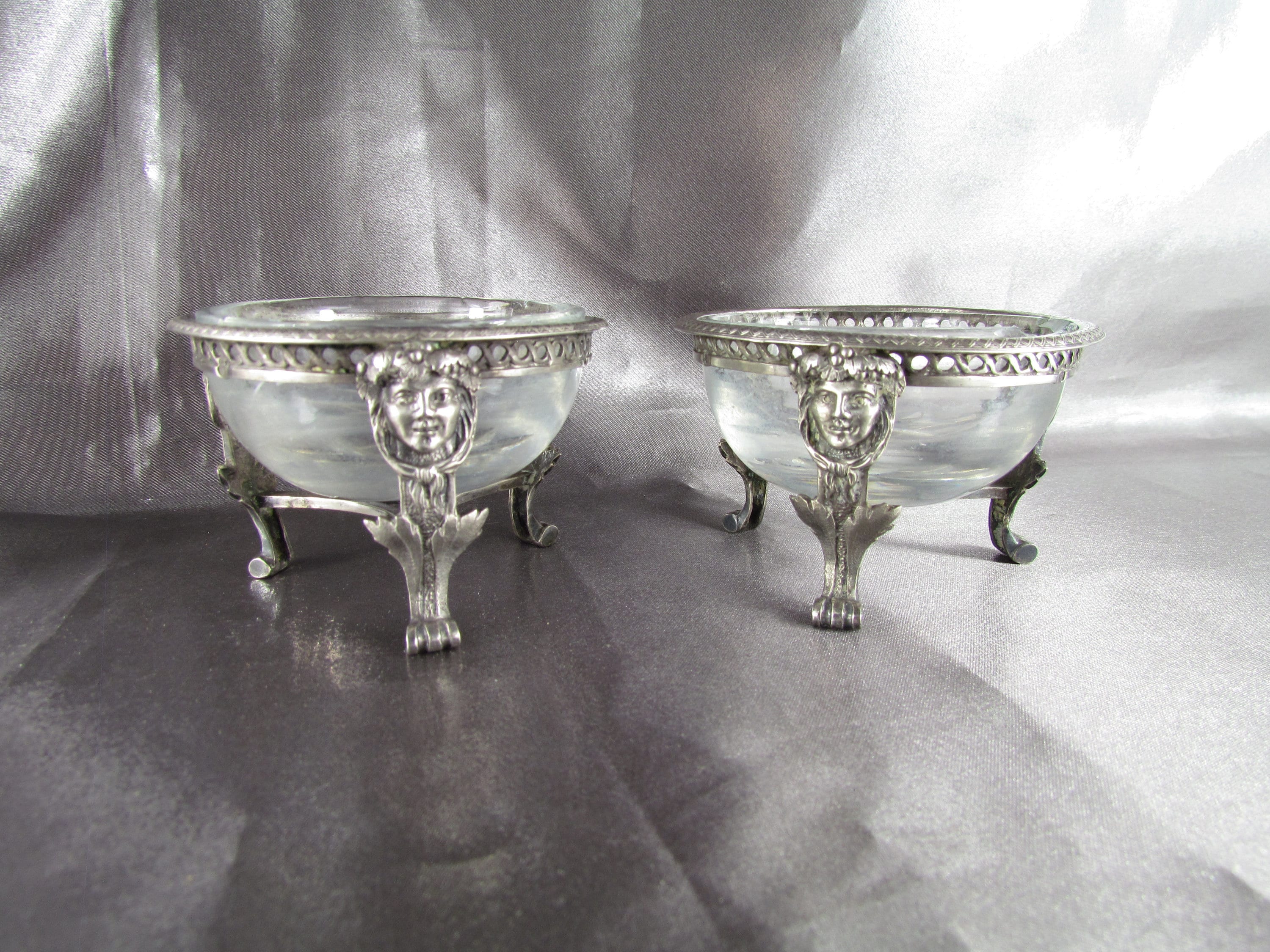 Sterling silver salt cellar deals