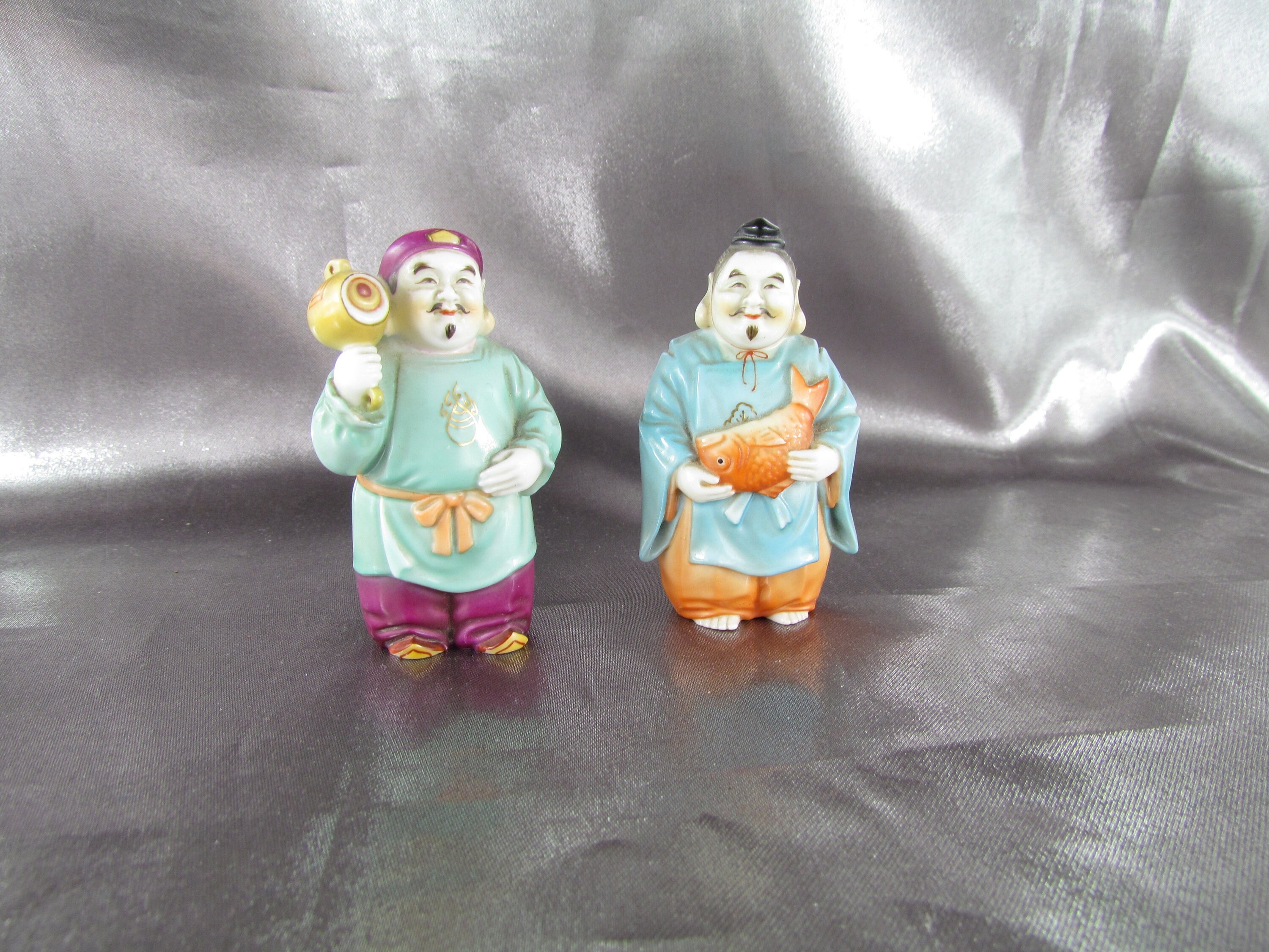 Toshikane, Salière Poivrière Porcelaine Arita Japon Ancien