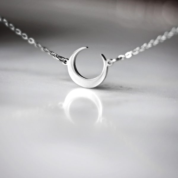 Crescent Moon Necklace, Sideway Necklace, Dainty Silver Jewelry, Layering Long, Gift For Woman, Zilver Maan Ketting, Cadeau Voor Vrouwen