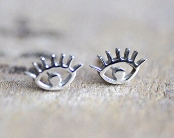 Eye Stud Earring, Titanium Earring, Anodized Gold, Evil Eye, Hypoallergenic Stud, For Sensitive Ear, Titanium Oorbellen, Cadeau Voor Dochter