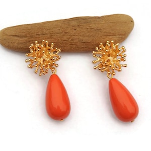Coral and Gold Plated Coral Branch Teardrop Earrings, Clip on Mod Earrings, Statement Earrings, Chic Dangle  Earrings Non Pierced Ears