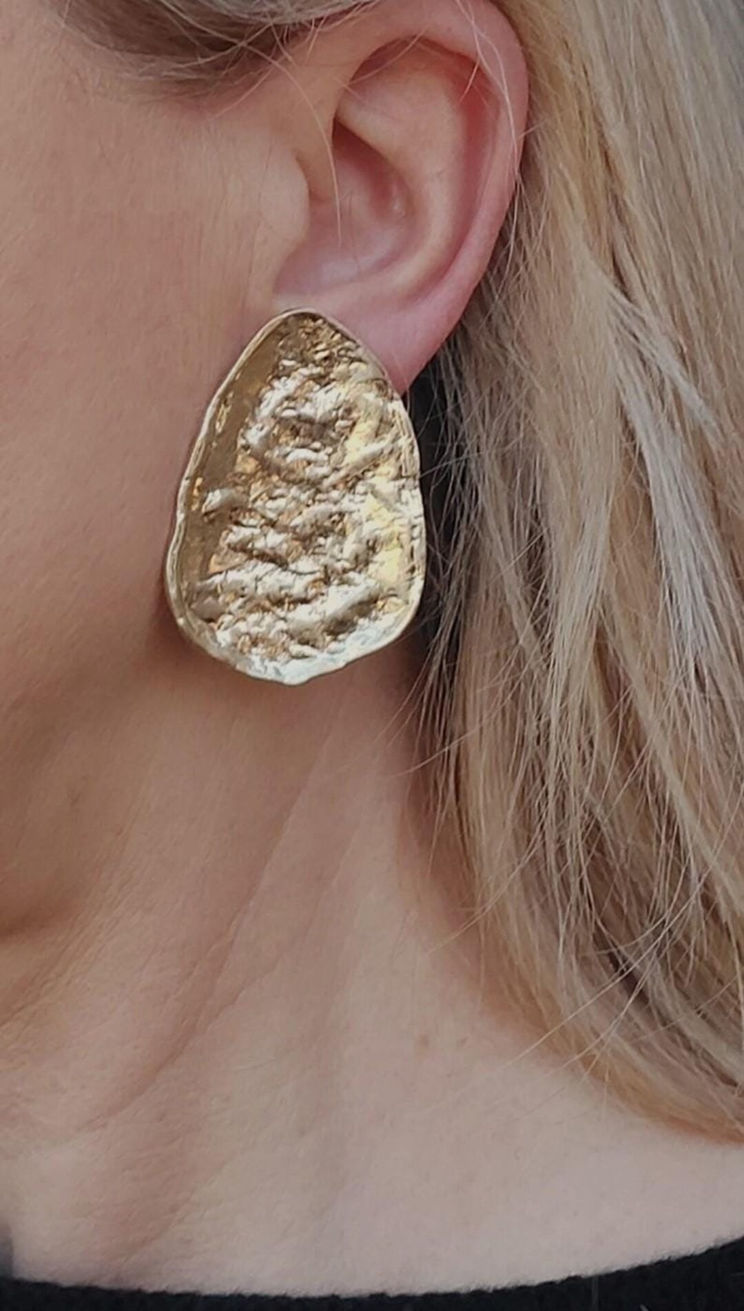 Pendentif avec une Perle de culture d'eau douce et des trèfles en Pendentif avec une Perle de culture d'eau douce et des trèfles en
