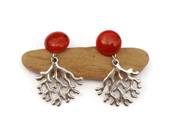 Boucles D'oreilles Clips En Perles De Corail - Diamètre 2,4 Cm, Couleur Rose Corail, Occasion Bon état