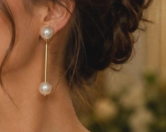 Elegant Dangle Pearl Earrings, Formal Clip on Earrings, White Pearls & Gold Bar Design, Minimalist and Sophisticated Jewelry, Bridal earring