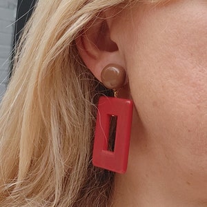 Vintage Red and Brown Mod Dangle Earrings, Clip on / Stud Earrings, Hoop Geometric Earrings, Dangle Red Earrings for Non Pierced Ears