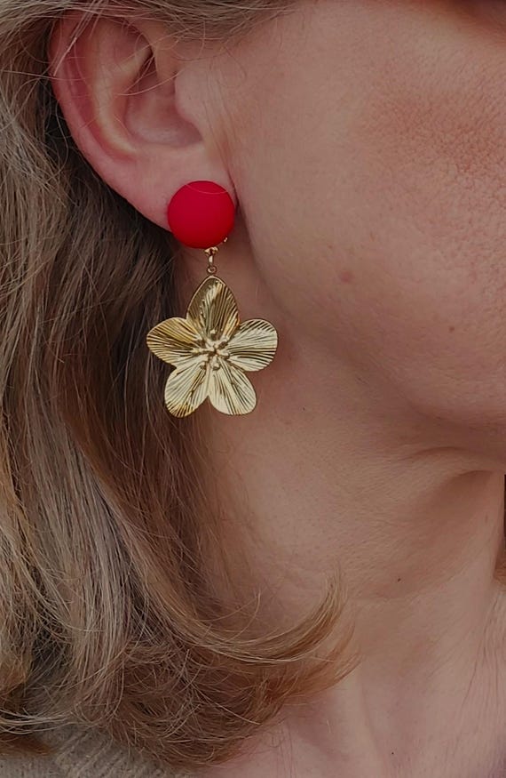 Ancienne Paire De Boucles D'oreilles Pendantes - Créateur, Fleurs, Clips En Acier - Occasion